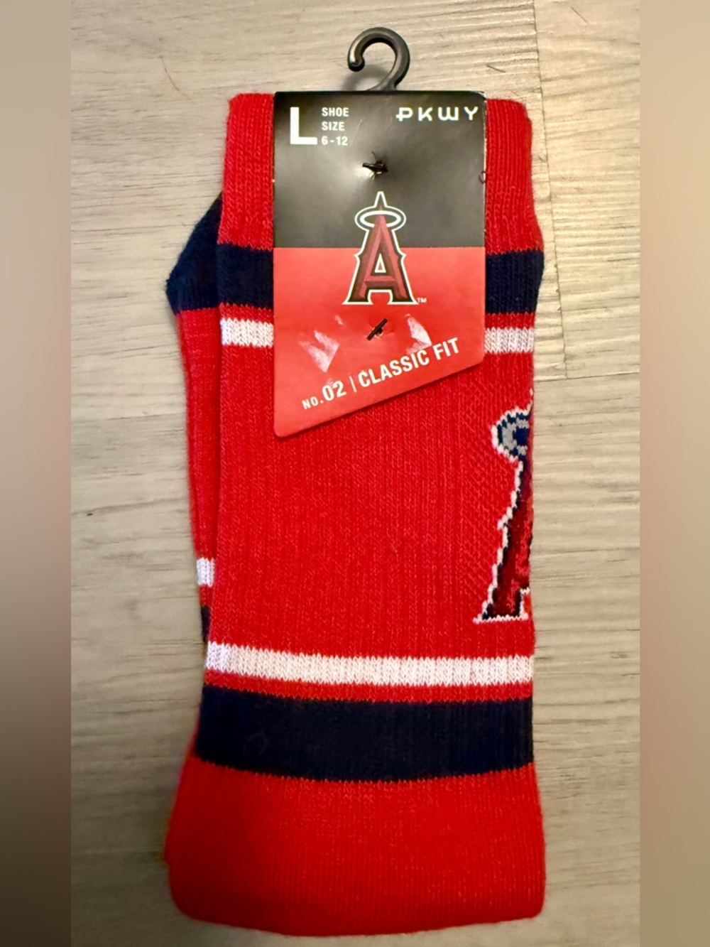 LOS ANGELES ANGELS LOGO ADULT LARGE CREW SOCKS AUTHENTIC MLB BASEBALL TEAM NEW